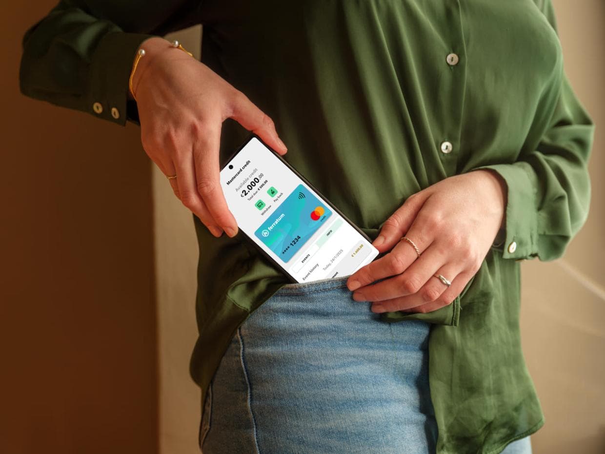 Mockuuups google pixel 6 mockup in the womans pocket20 20120 201280x960 6a8ee49b 67a9 4790 a283 204d0c3f922f